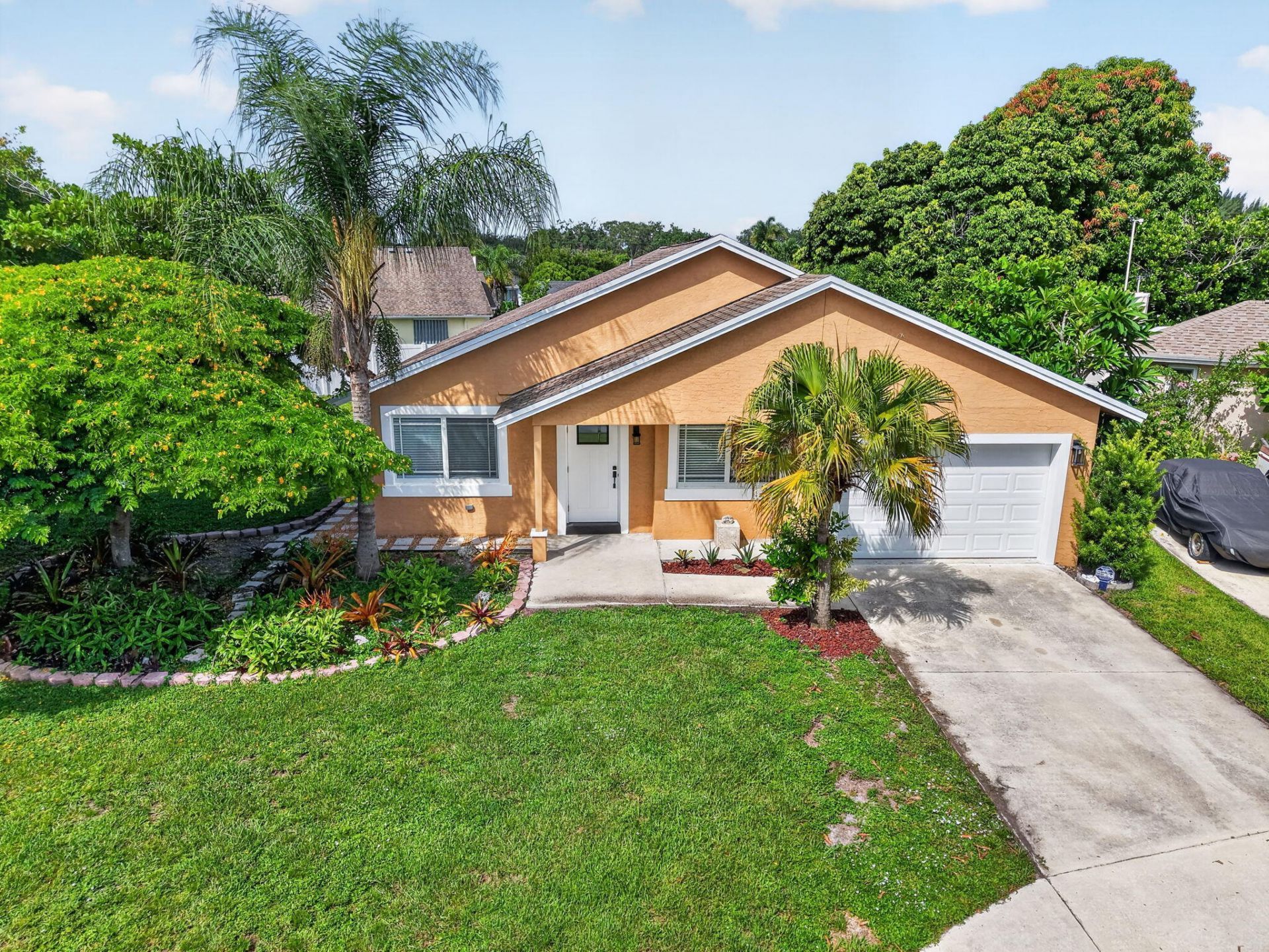166 Raintree, Jupiter, FL 33458 Photo