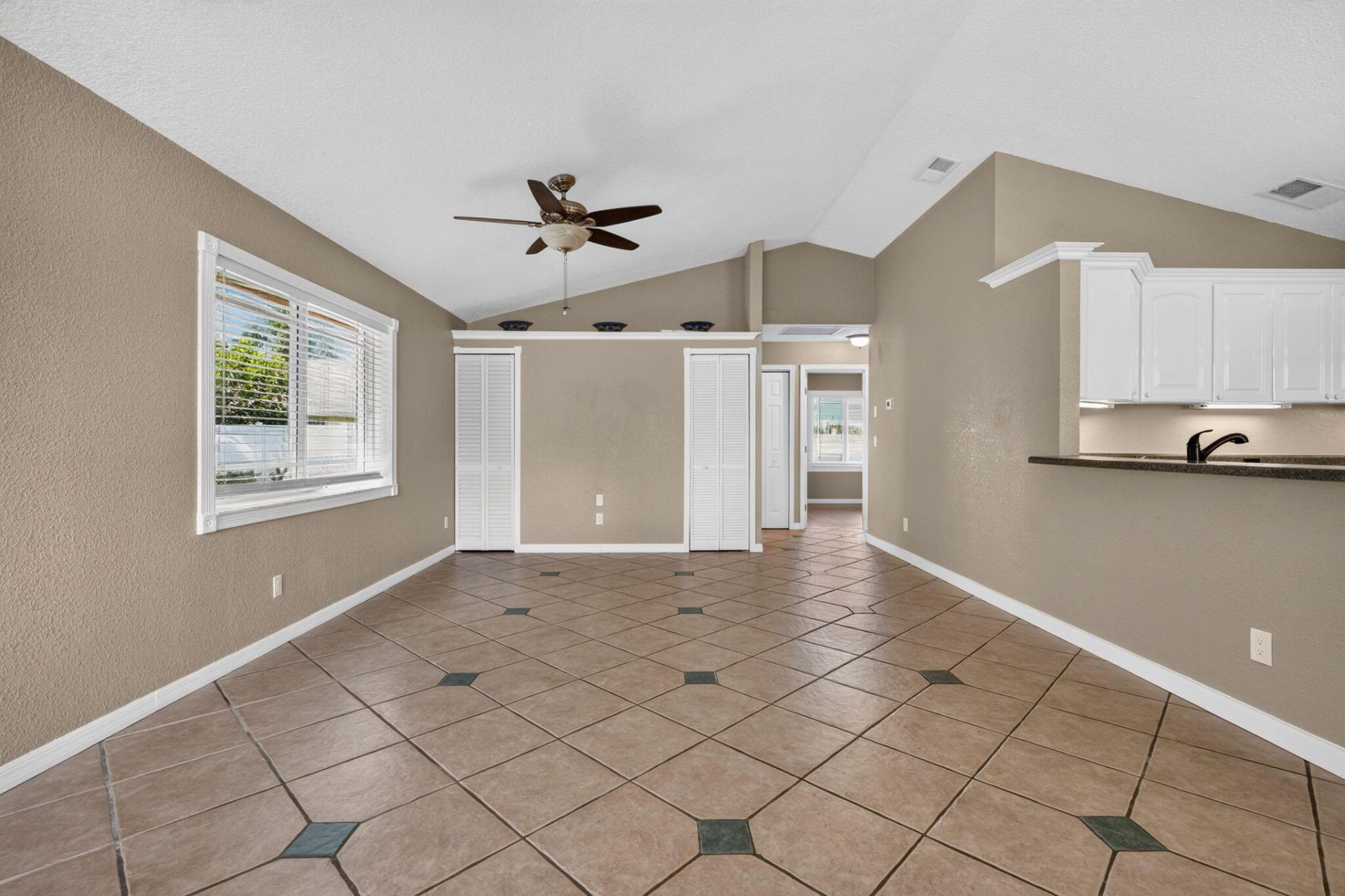 166 Raintree, Jupiter, FL 33458 Photo
