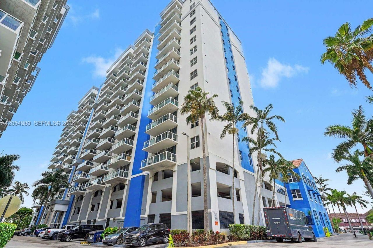5085 NW 7th St , Unit 906, Miami, FL 33126 Photo