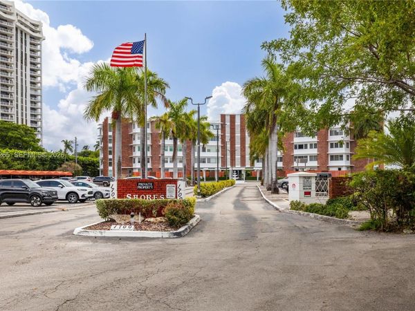1700 NE 105th St , Unit 214, Miami Shores, FL 33138