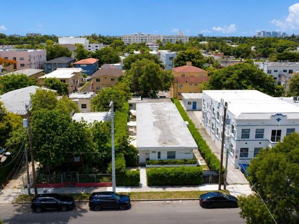 1440 SW 4th St , Miami, FL 33135