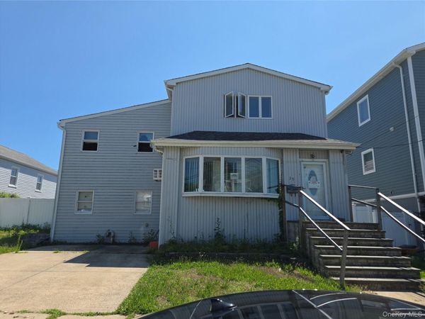 39 Kent Road , Island Park, NY 11558
