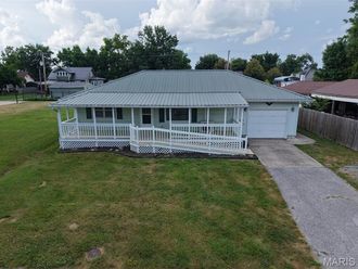 657 W Main Kahoka, MO 63445