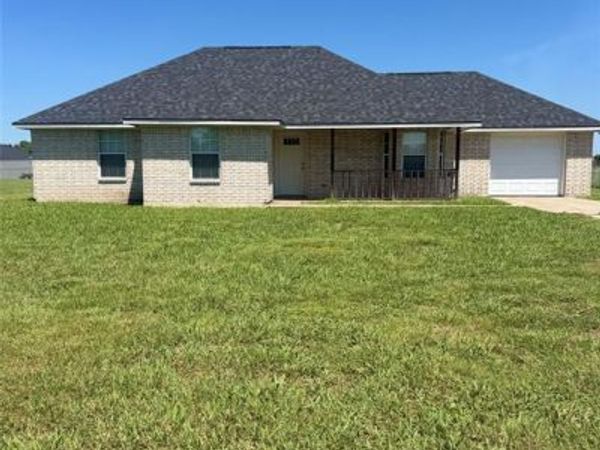 442 Green Acres Drive, Palmer, TX 75152