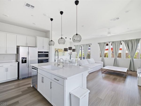 180 Cinder Cone Lane, Las Vegas, NV 89138