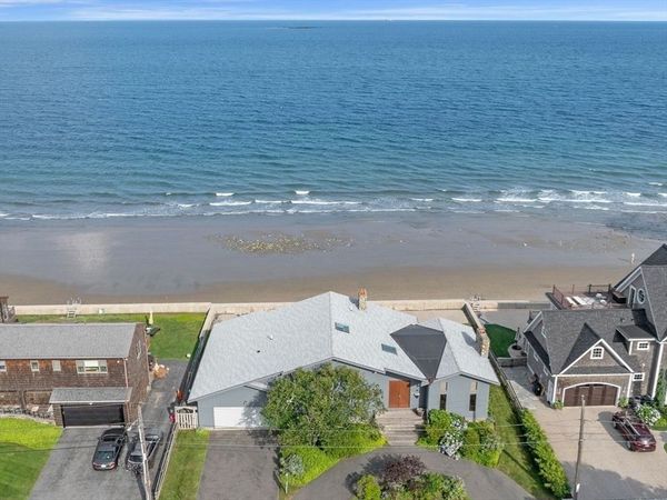 64 Blodgett Ave, Swampscott, MA 01907