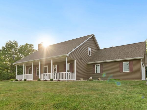 17723 Auburn Road, Huntertown, IN 46748