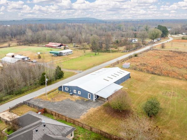 6 Crooked Creek Rd, Conway, AR 72032