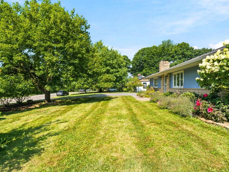 278 E Cooke Road, Columbus, OH 43214 Photo 4