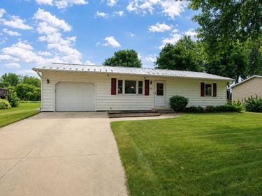214 Terrace View Drive, Litchfield, MN 55355