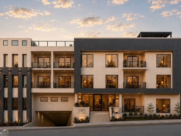 318 Sandy Springs Circle, Unit 230, Sandy Springs, GA 30328