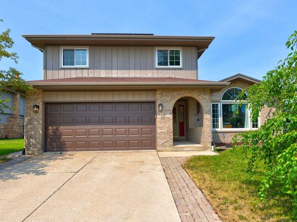 288 HERITAGE Parkway , Romeoville, IL 60446