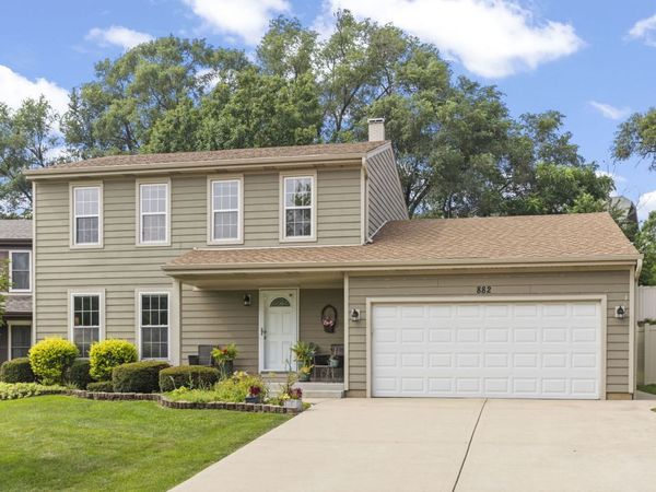 882 Aspen Drive, Lombard, IL 60148