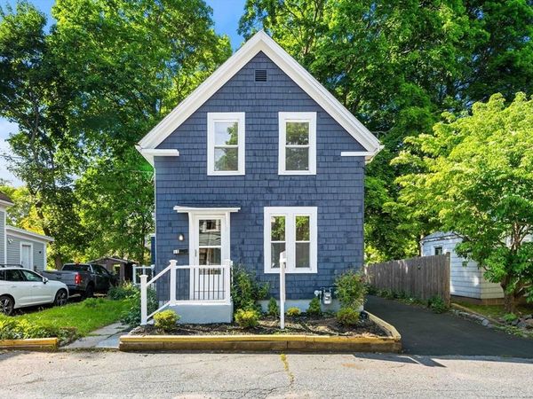 11 Central, Merrimac, MA 01860