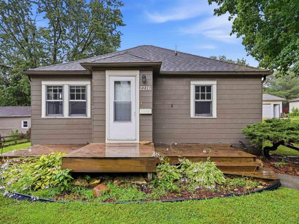 2216 Franklin Street, Cedar Falls, IA 50613