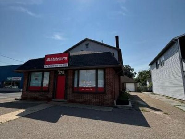 178 N BROADWAY, PENNSVILLE, NJ 08070