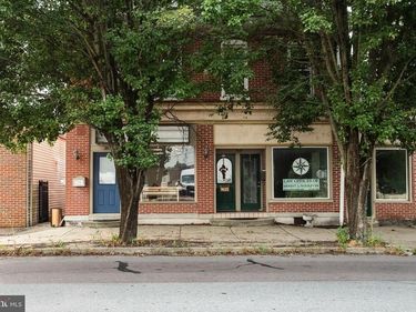 40 W MAIN STREET , PALMYRA, PA 17078