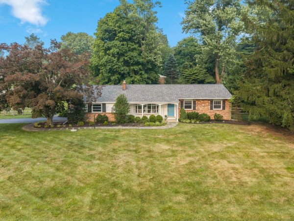 420 BISHOP HOLLOW ROAD, NEWTOWN SQUARE, PA 19073