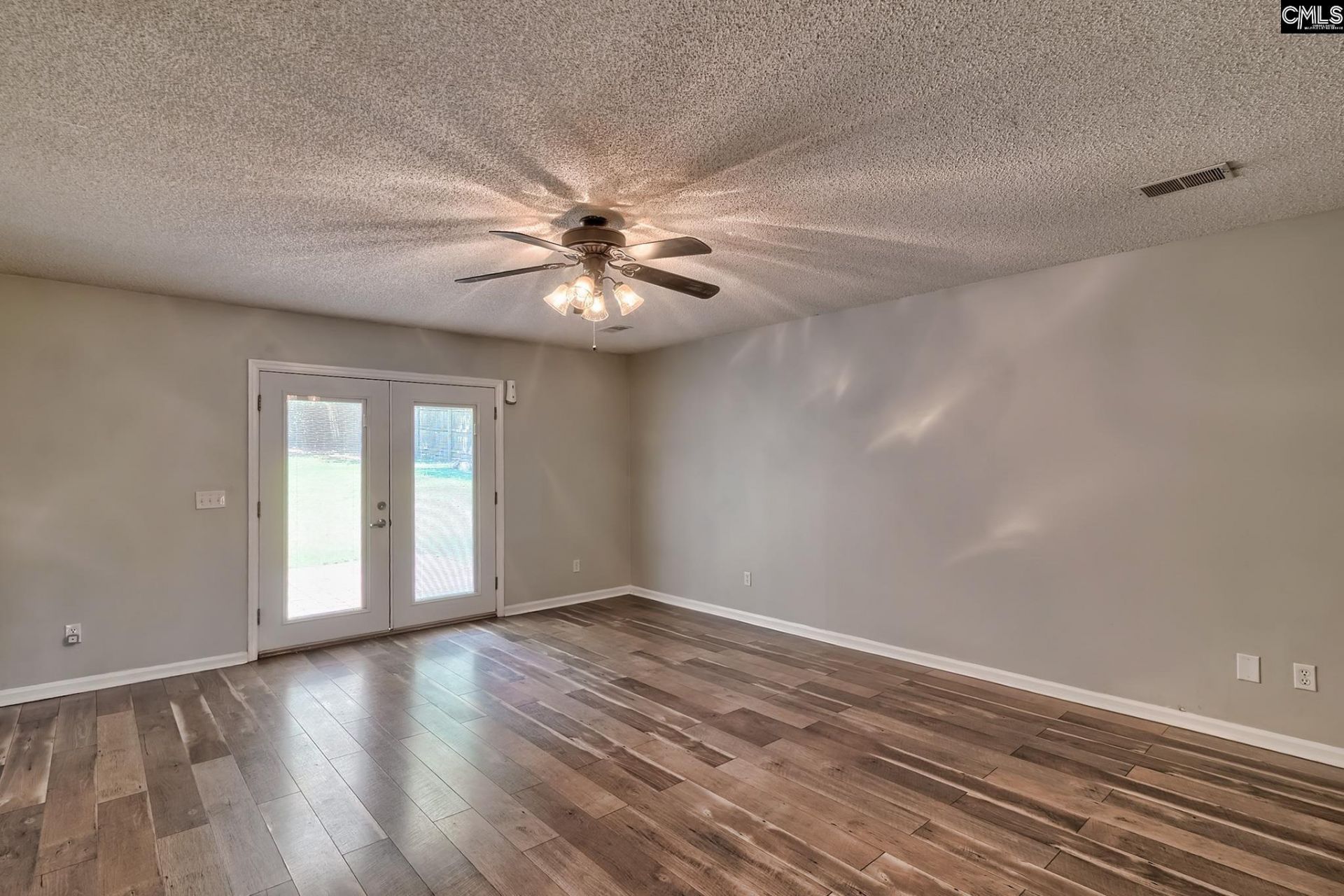 232 Braewick Road  Photo 9
