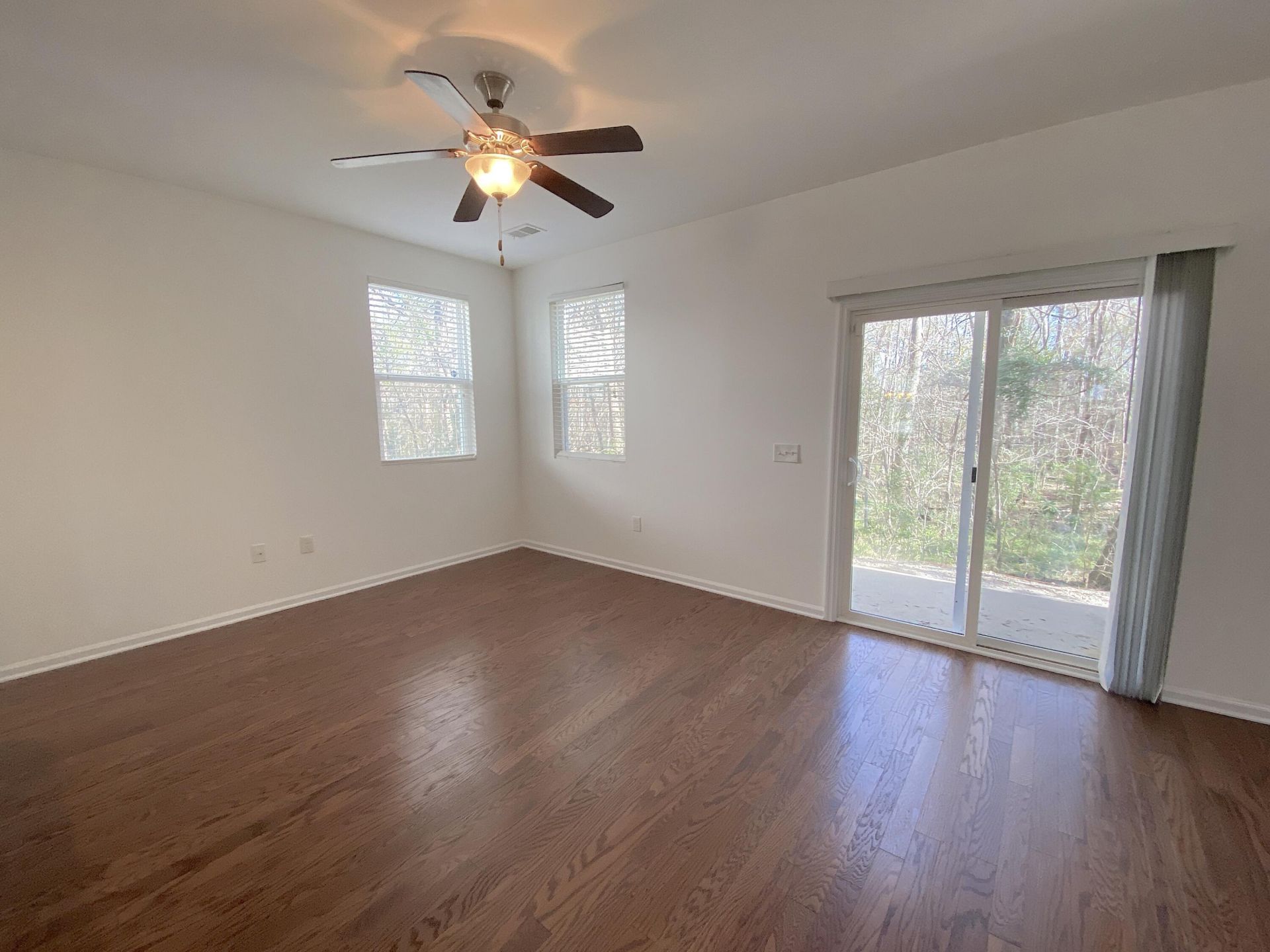 9139 Parlor Drive Photo 6