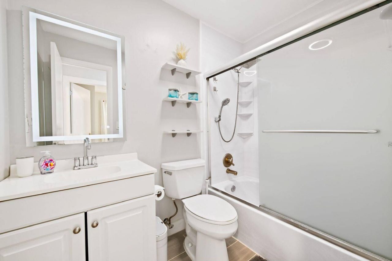 3298 N Dixie Highway, Boca Raton, FL 33431 Photo