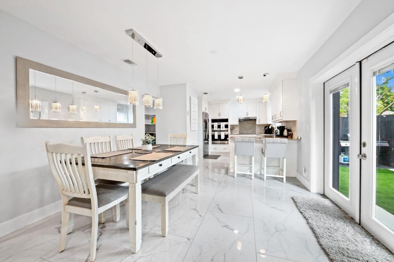 3298 N Dixie Highway, Boca Raton, FL 33431 Photo