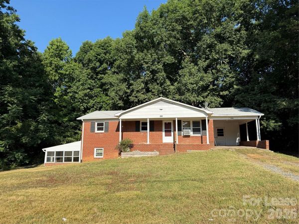 2549 N Olivers Road , Newton, NC 28658