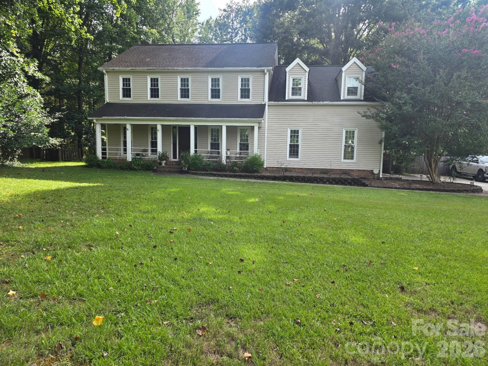 115 Valley Glen Drive, Waxhaw, NC 28173 Main Photo