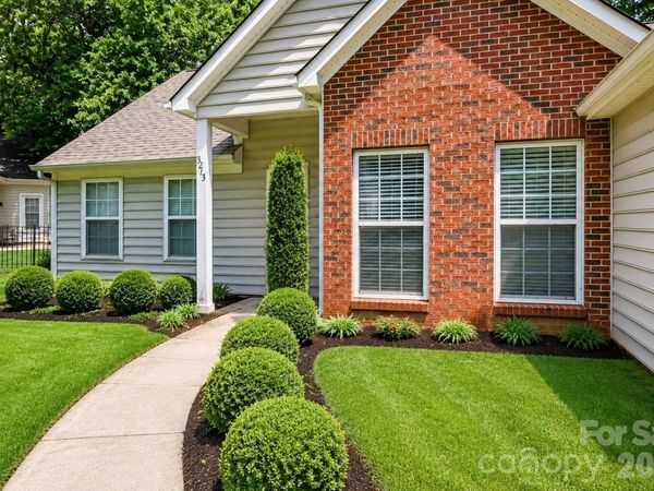 6213 Nevin Road , Charlotte, NC 28262