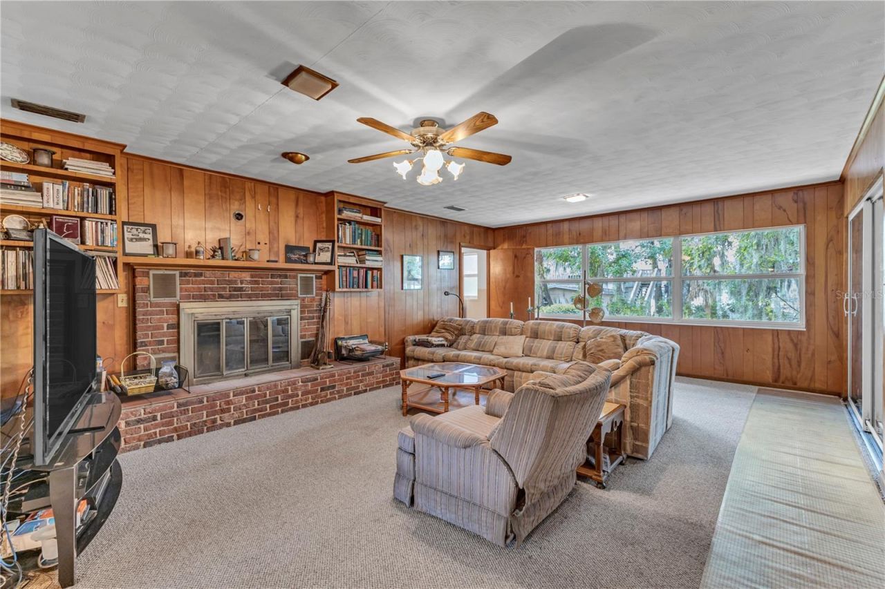 1940 Alice Drive, Astor, FL 32102 Photo