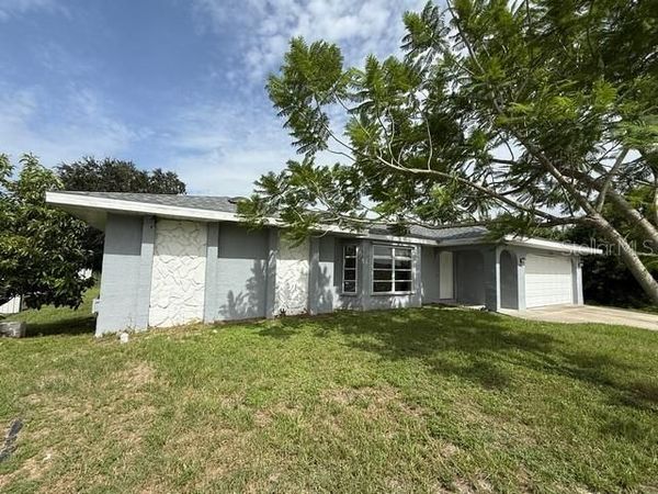 3098 BEACON DRIVE , PORT CHARLOTTE, FL 33952