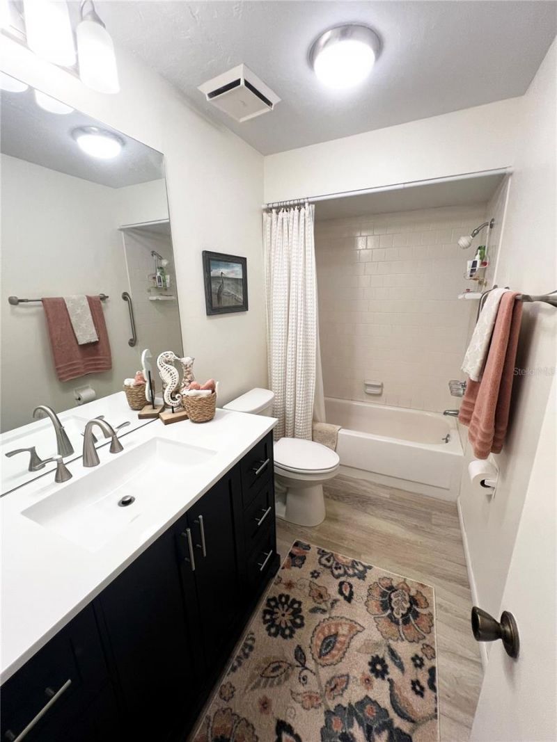 6214 Draw Lane, Unit 4, Sarasota, FL 34235 Photo