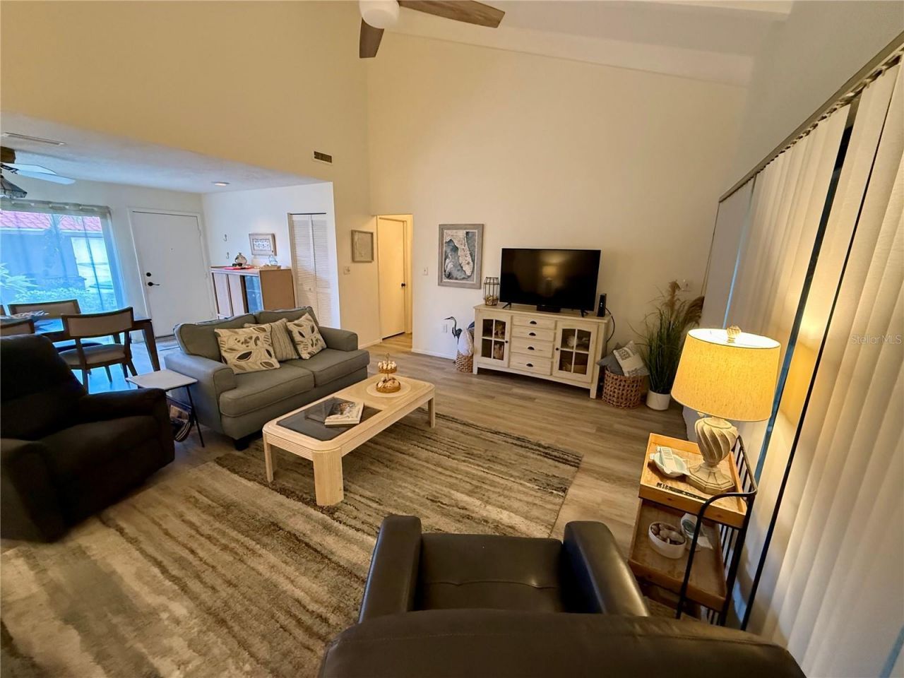6214 Draw Lane, Unit 4, Sarasota, FL 34235 Photo