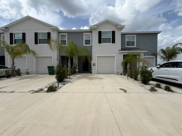 33083 FROSTED CLOVER WAY , WESLEY CHAPEL, FL 33545