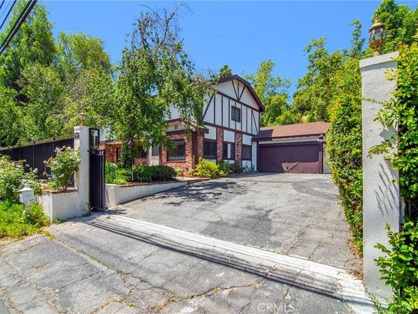 5515 Shirley Avenue , Tarzana, CA 91356