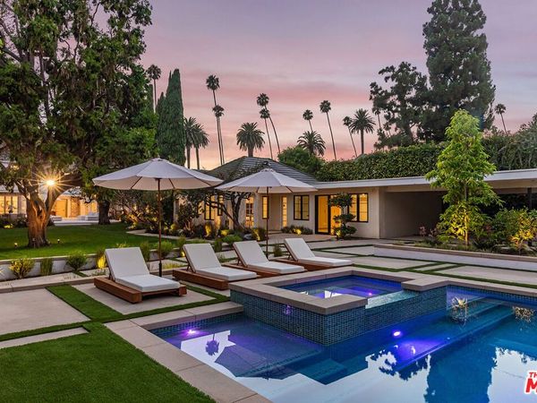 702 N Beverly Drive , Beverly Hills, CA 90210