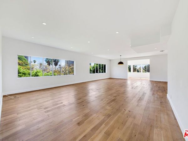 339 N Oakhurst Drive , Unit 301, Beverly Hills, CA 90210