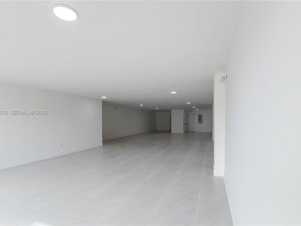 8211 Biscayne Blvd , Miami, FL 33138
