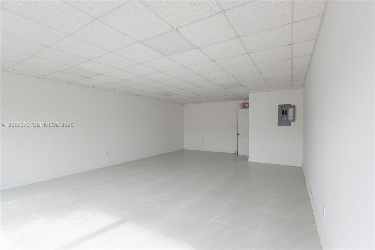 8211 Biscayne Blvd , Miami, FL 33138 Photo