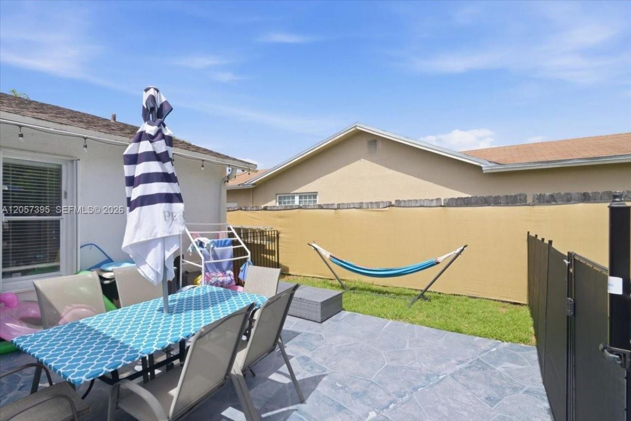 10960 NW 21st St , Sunrise, FL 33322 Photo