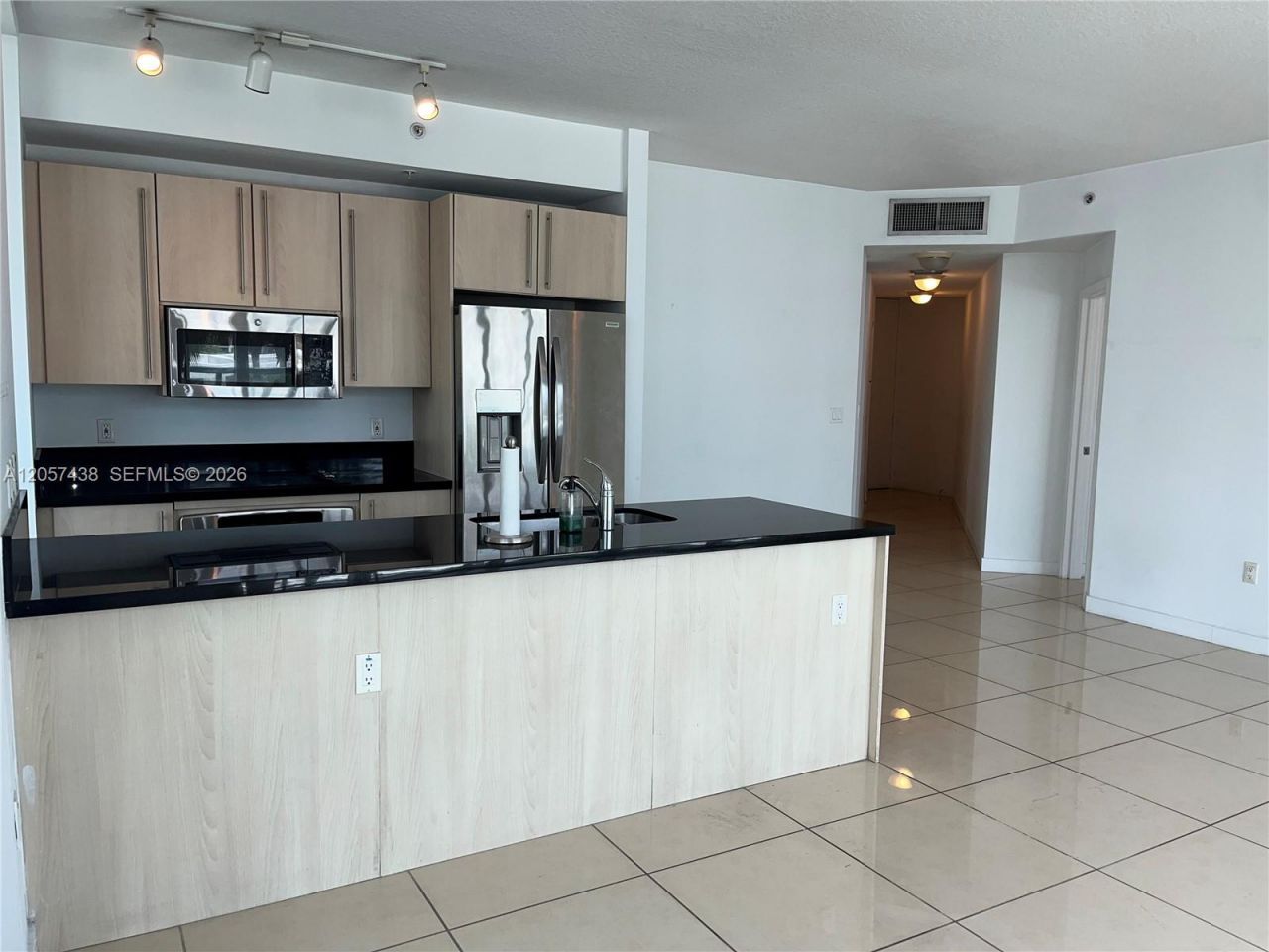 1111 SW 1st Ave , Unit 1025-N, Miami, FL 33130 Photo