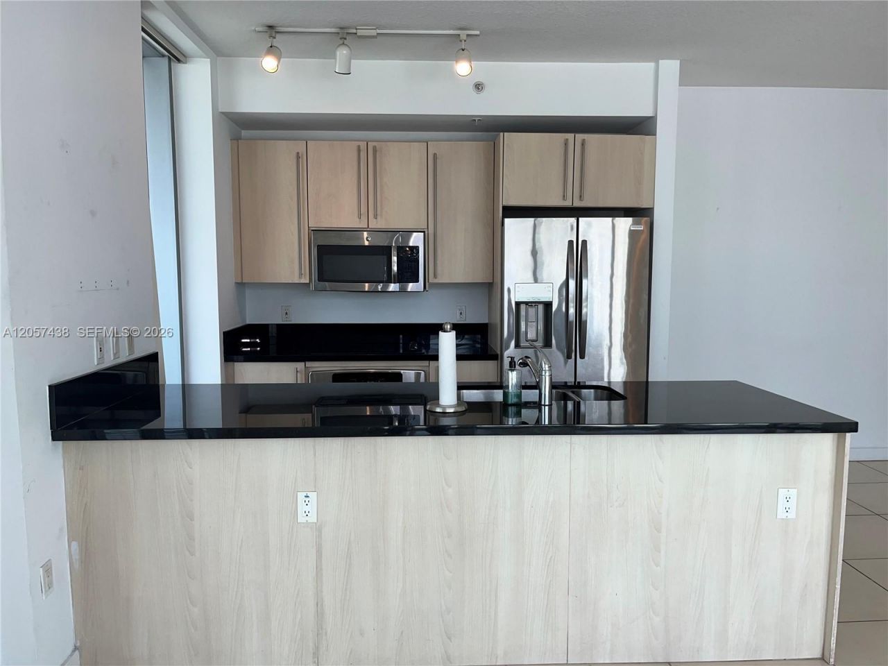 1111 SW 1st Ave , Unit 1025-N, Miami, FL 33130 Photo