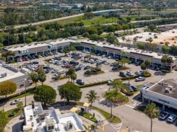 3300 W 84th St , Hialeah, FL 33018