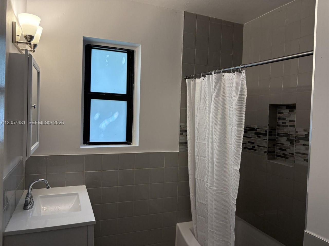 1263 SW 18th St , Unit 1263, Miami, FL 33145 Photo