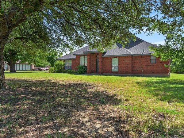 1217 Sharondale Drive, Crowley, TX 76036