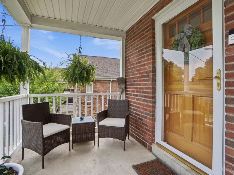 4127 Paxton Woods Drive, Cincinnati, OH 45209 Photo 4