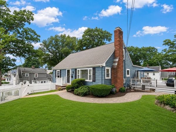 105 Whitman Ave, Melrose, MA 02176