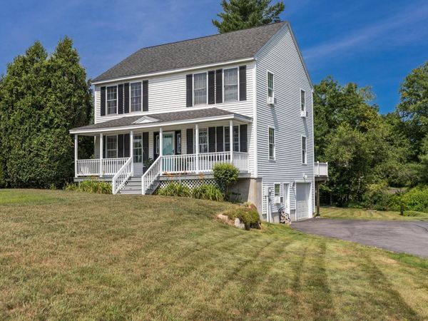 7 Squire Drive, Somersworth, NH 03878