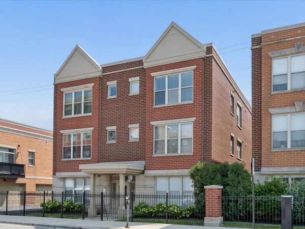 1341 N Halsted Street, Unit 3N, Chicago, IL 60642
