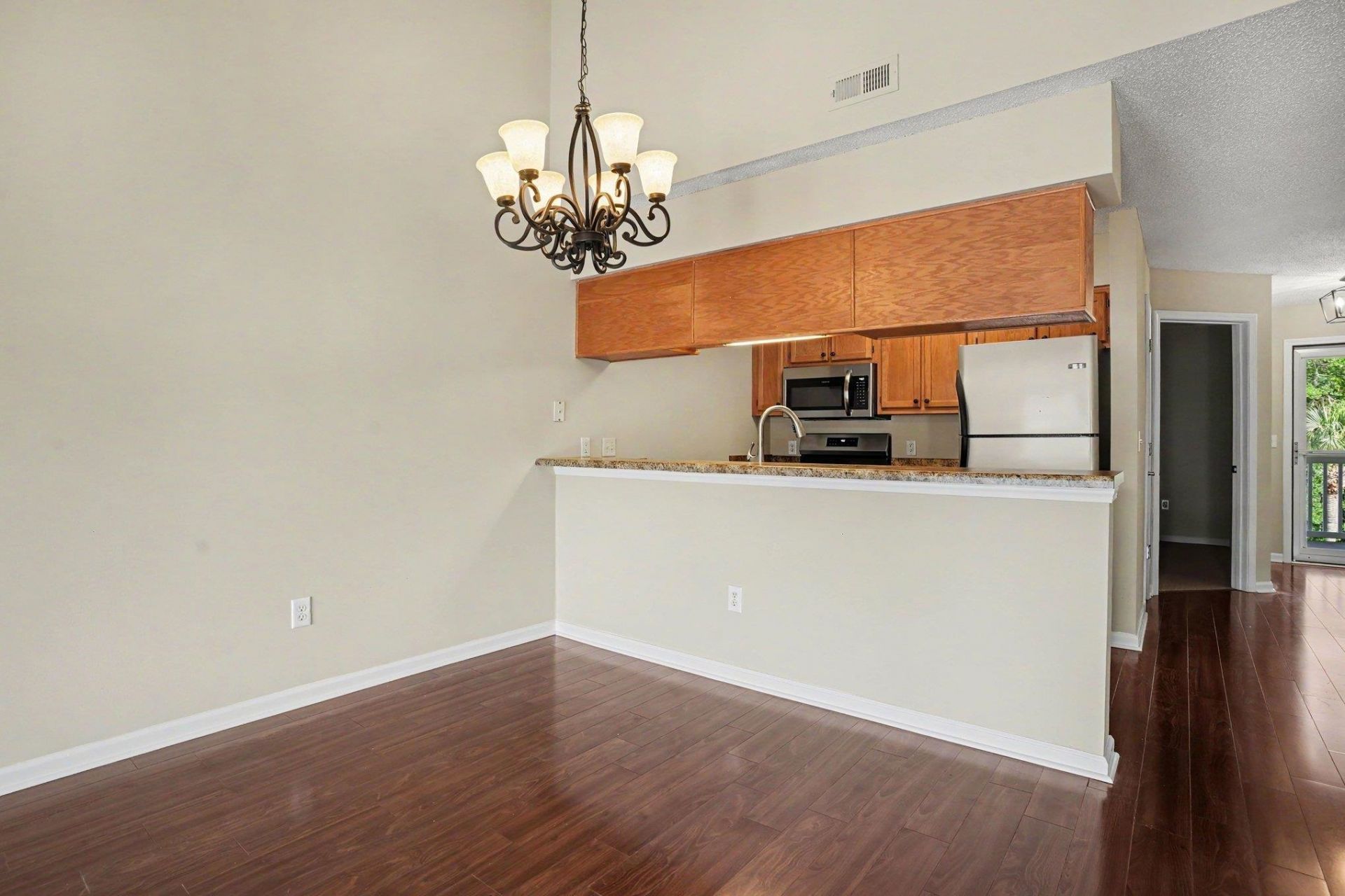 655 Woodmoor Dr.  Photo 13
